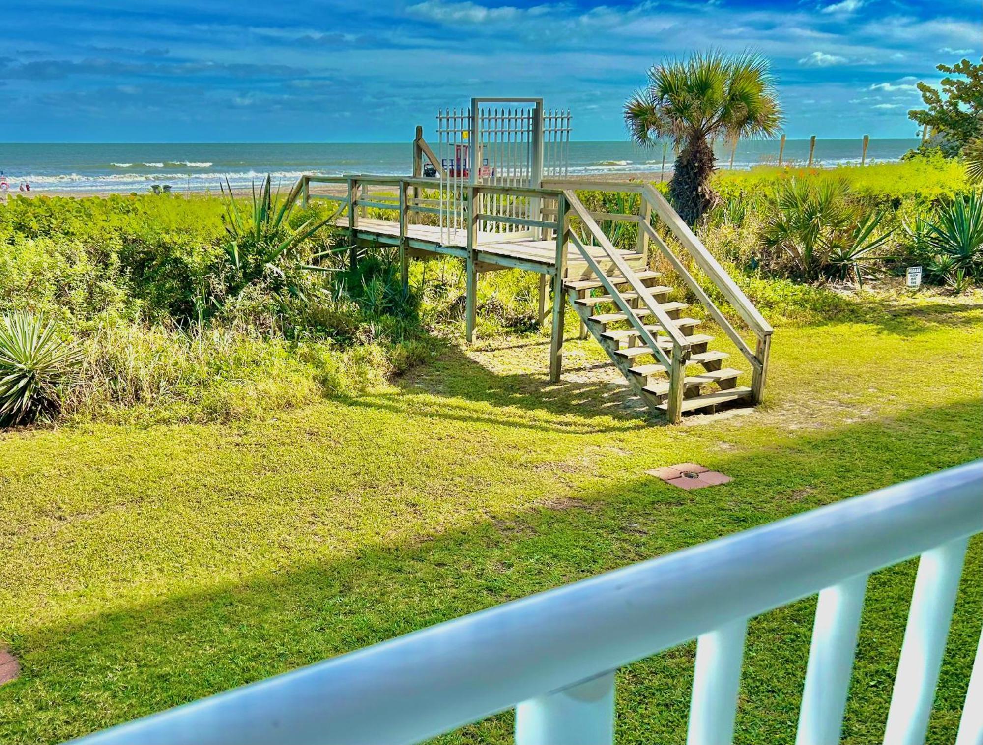 Beach Living At Its Best! Cocoa Beach Kültér fotó